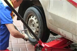 六枝特区附近拖车24小时服务热线电话